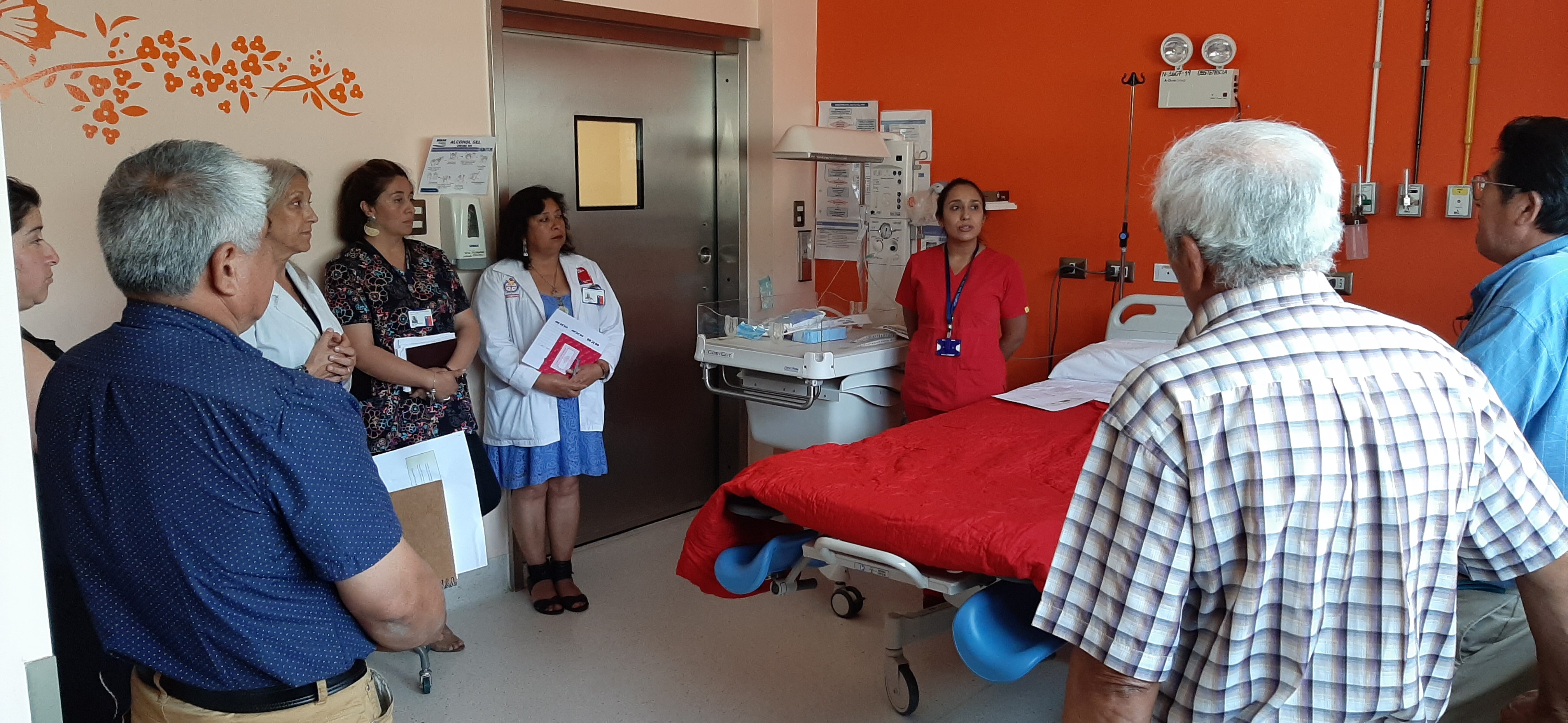 Dirigentes de organizaciones de pueblos originarios participaron de visita guiada al Servicio de Maternidad del Hospital San José de Coronel