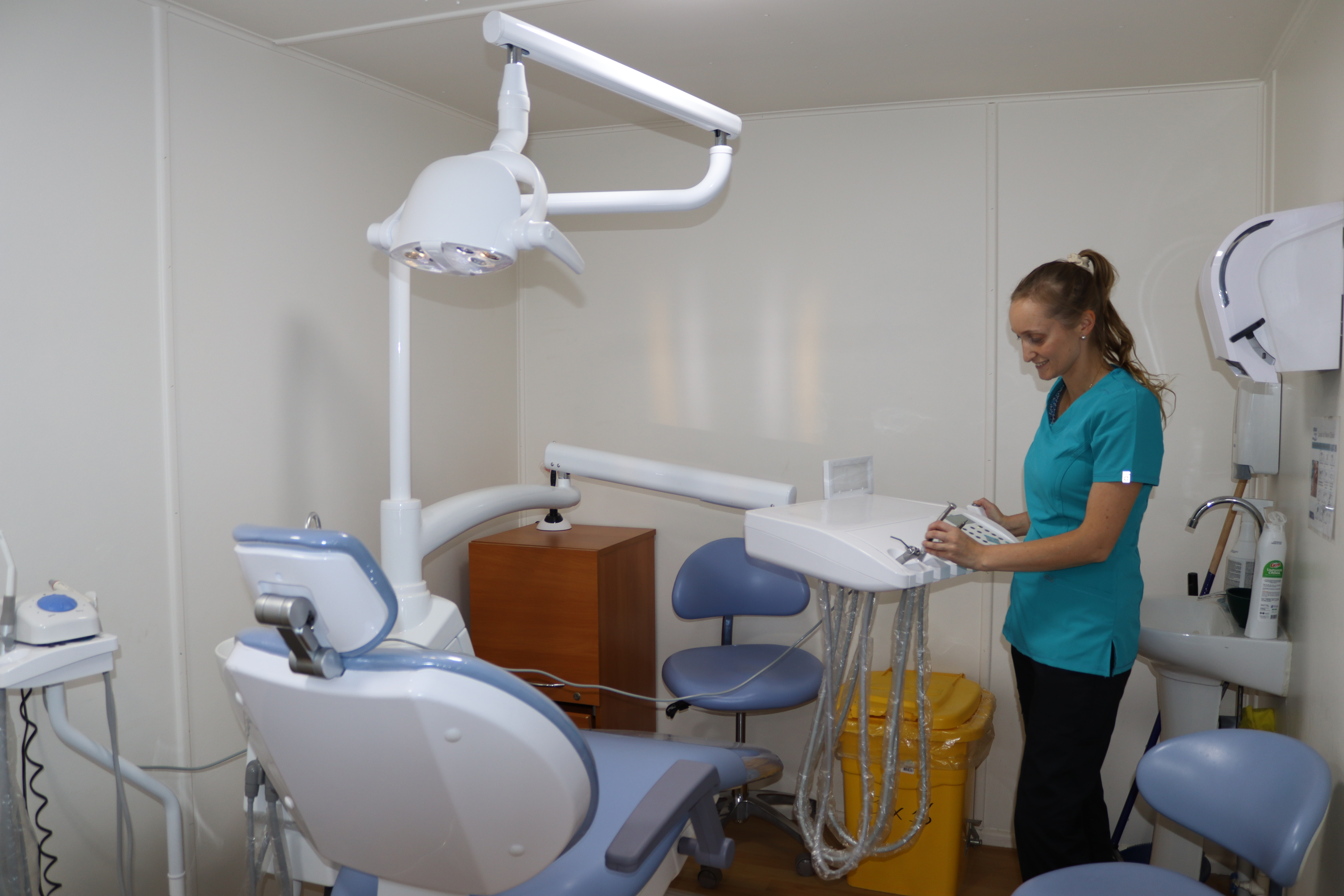 Hospital de Coronel: Nuevo sillón dental busca reforzar Atención Primaria